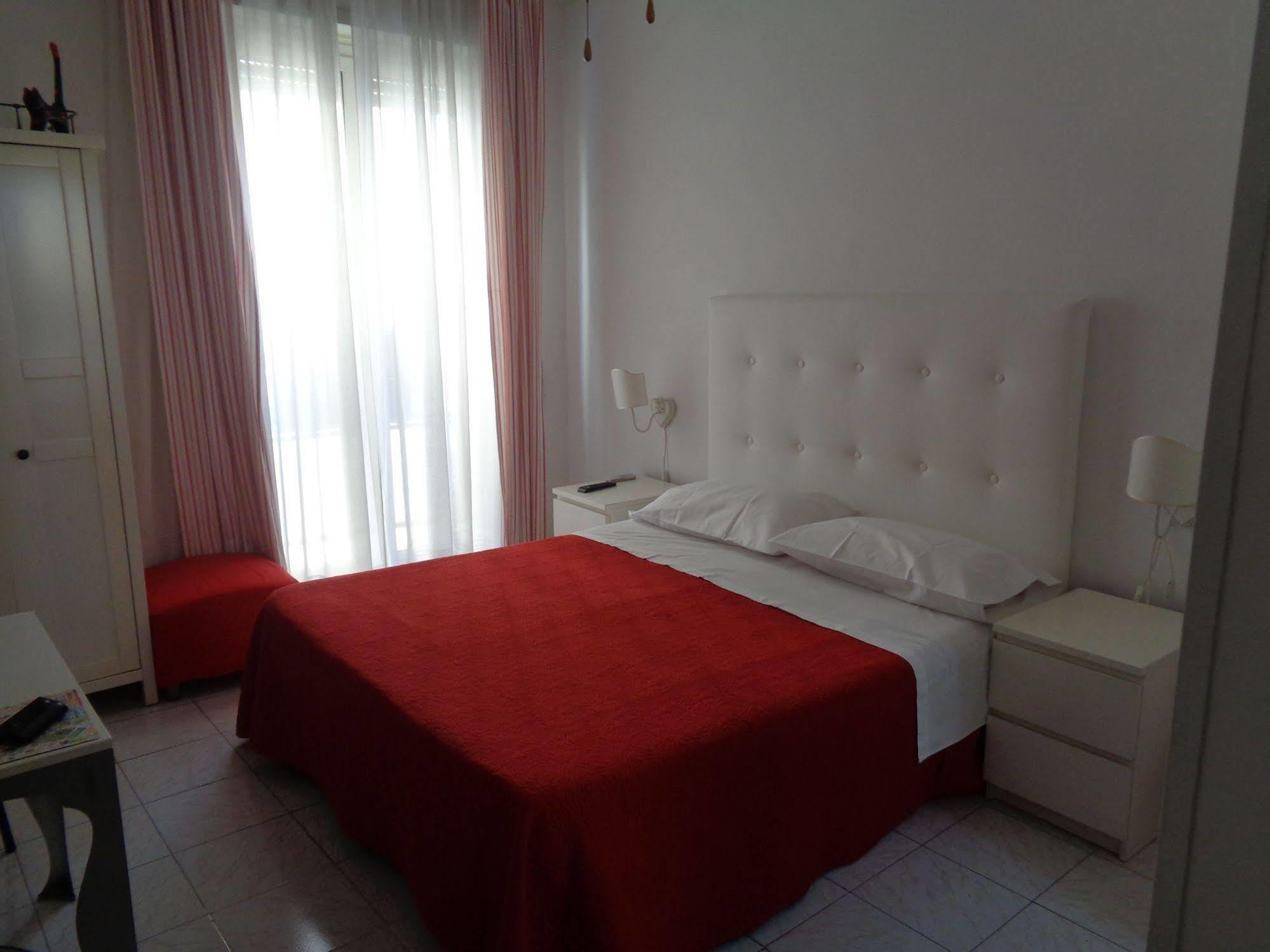 Interno 9 Hotel Rome Exterior photo